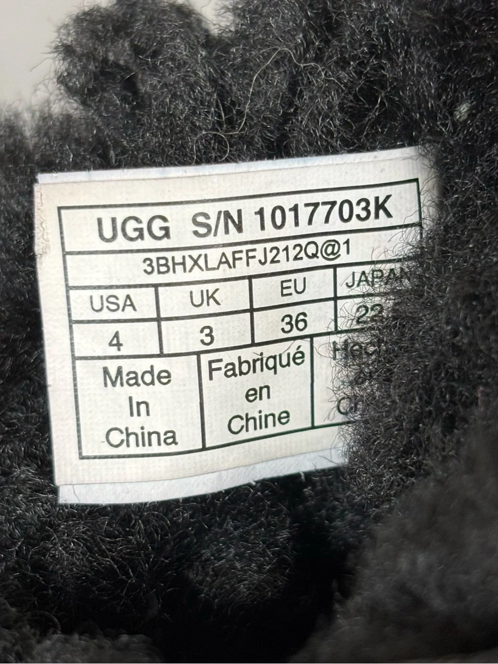 UGG classic short
